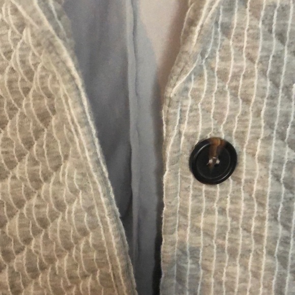 Grey stripped coat. - Picture 5 of 5